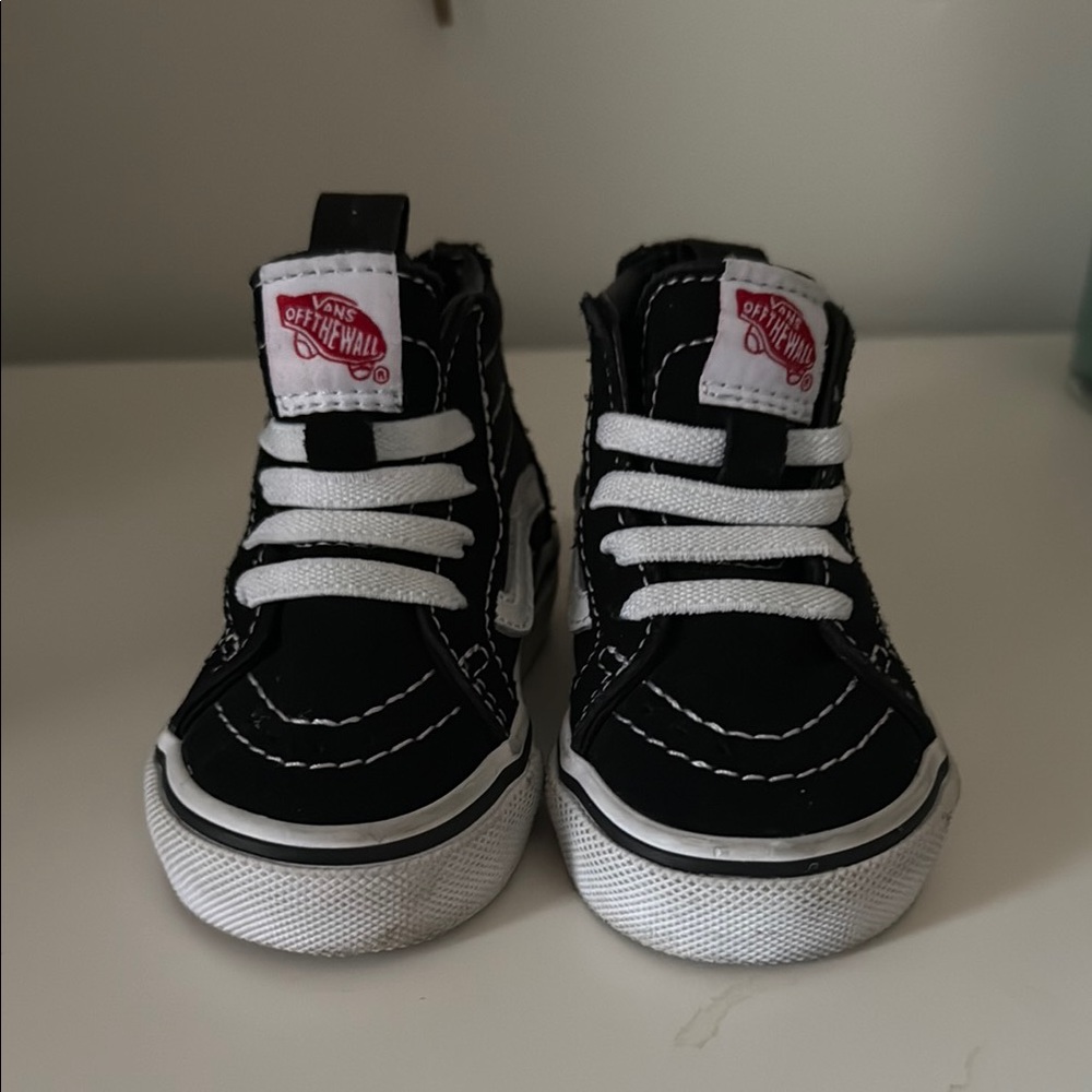 Vans toddlers Black and White High-Top Sneakers with Signature Stripe